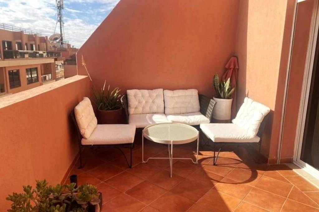 Sunny Terrace & Comfy Beds In Marrakech Apartamento Marraquexe Exterior foto